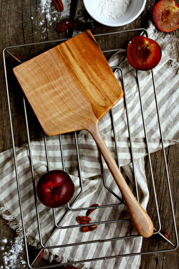 http://www.poldersoldworldmarket.com/cdn/shop/products/World_s_Best_Cookie_Spatula_Maple_1200x1200.jpg?v=1427477222