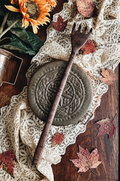 READY TO SHIP AUCTION | Back Scratcher, Fancy Walnut